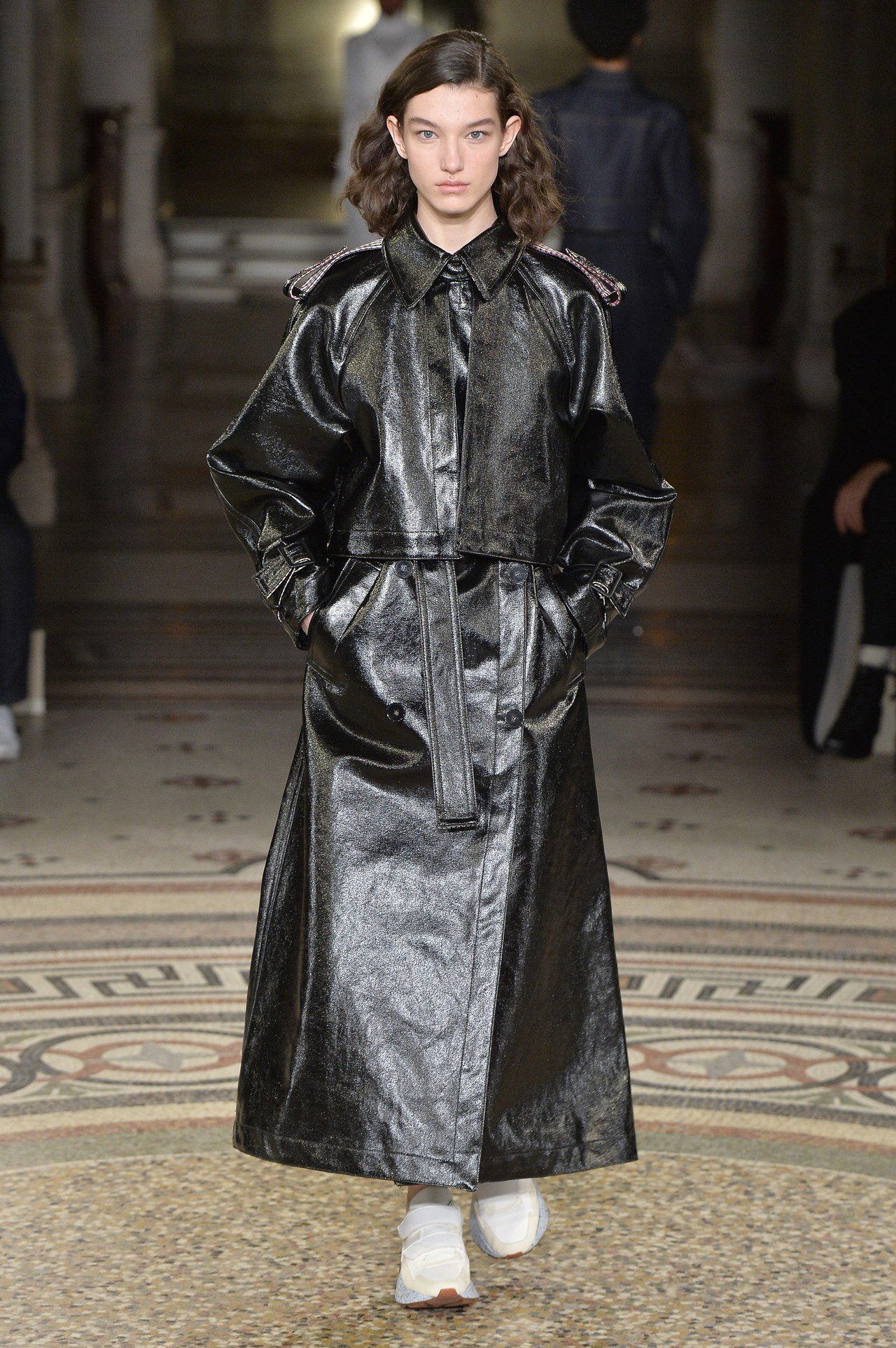 Stella McCartney - Runway RTW - Fall 2017 - Paris Fashion Week